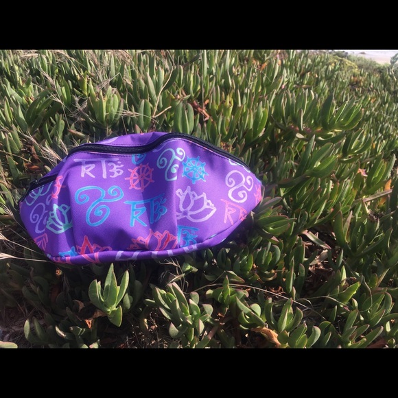 Rebel Buddha fanny pack (purple) - Picture 3 of 5